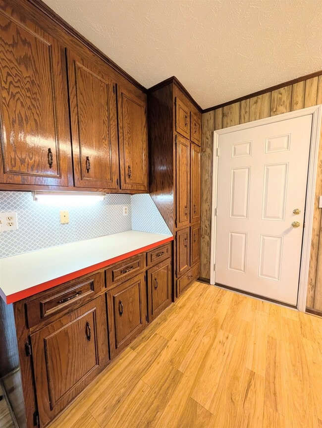 Building Photo - 6003 Sunrise Dr