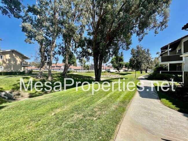 Building Photo - 3733 Country Oaks Loop