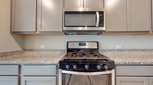 Building Photo - 24702 Crimson Pine Dr