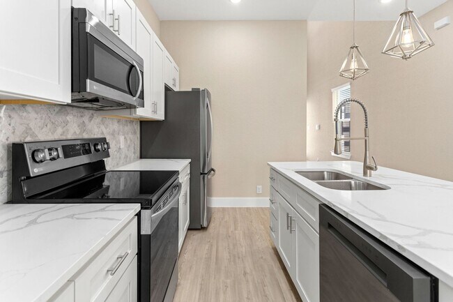 Building Photo - Brand New 3/2.5 Townhome