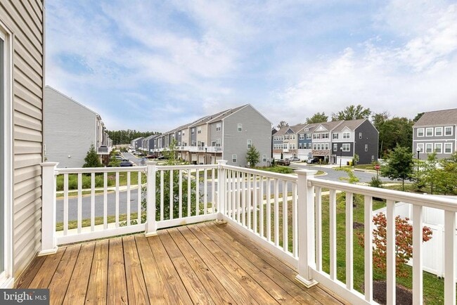 Building Photo - 2261 Kelston Pl