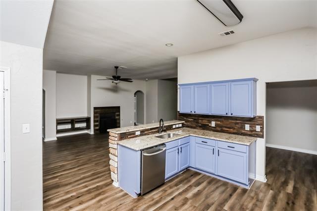 Building Photo - 2024 Chisolm Trl