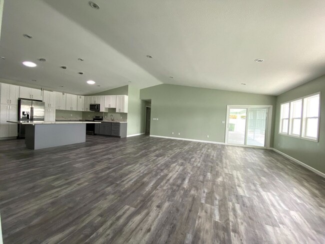 Building Photo - Loihi Place 45-536