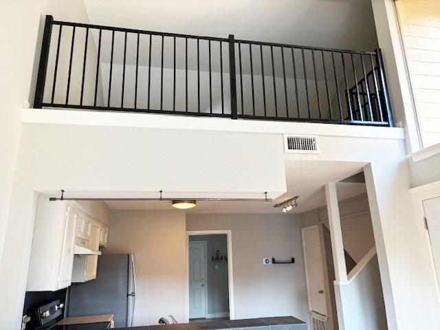 Building Photo - 5608 Cougar Dr
