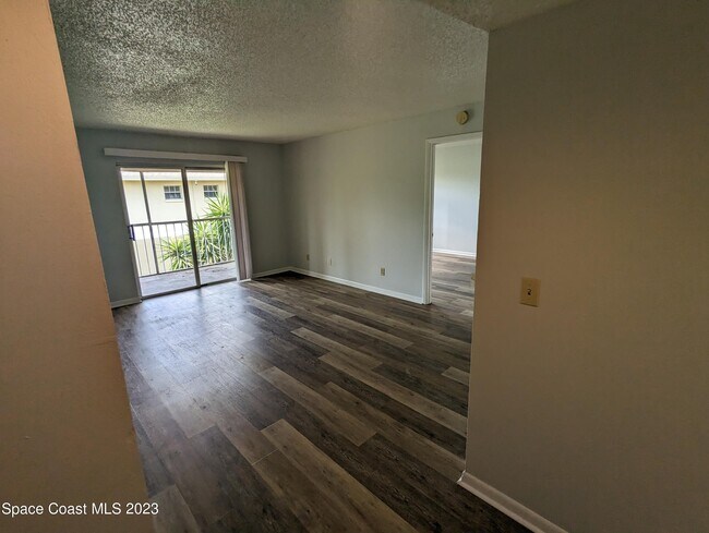 Building Photo - 1664 Sunny Brook Ln