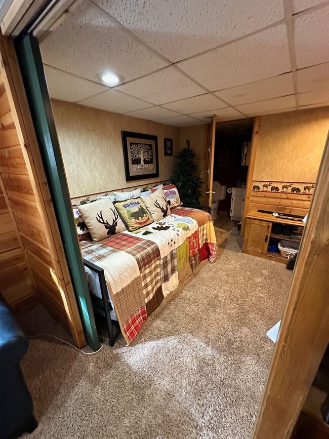 Building Photo - 5 Bedroom 2 1/2 Bath Home w/ Wrap Around P...