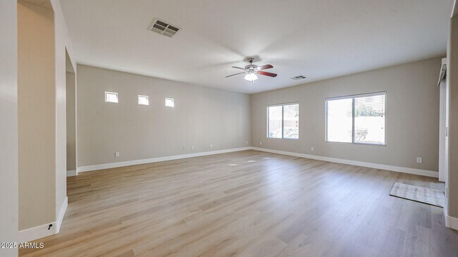 Building Photo - 15670 W Monterosa St