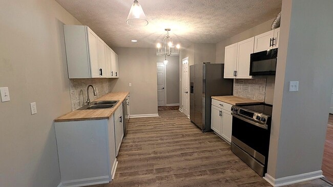 Building Photo - 311 Orchard Ln