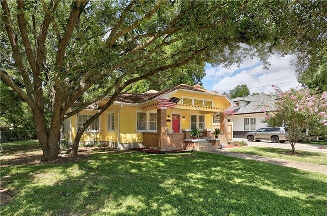 Building Photo - 1604 S Main St