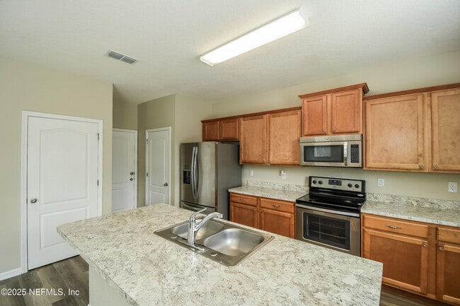 Building Photo - 3862 Falcon Crest Dr