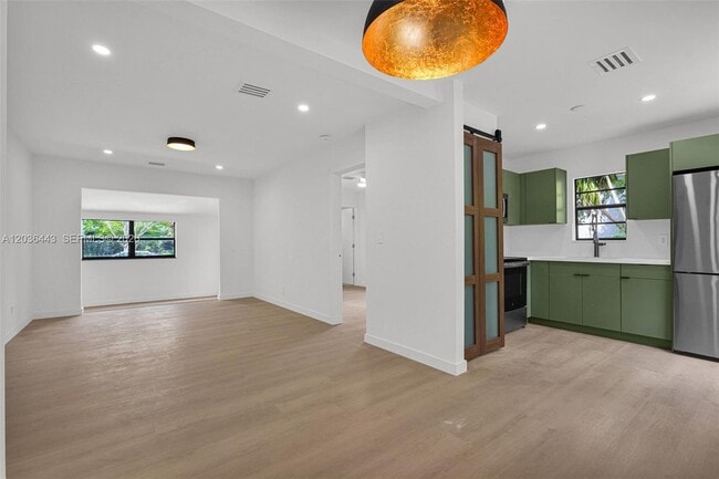 Building Photo - 81 NW 45th St