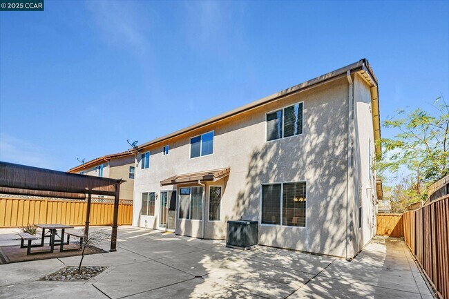 Building Photo - 4867 Big Bear Rd