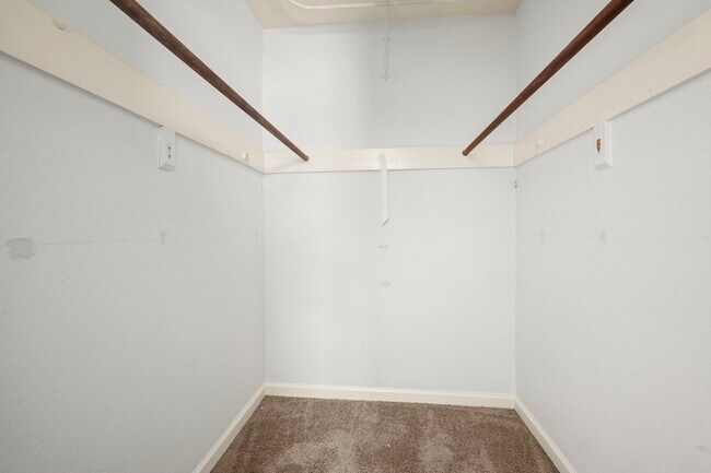 Building Photo - 1115 Augusta Dr