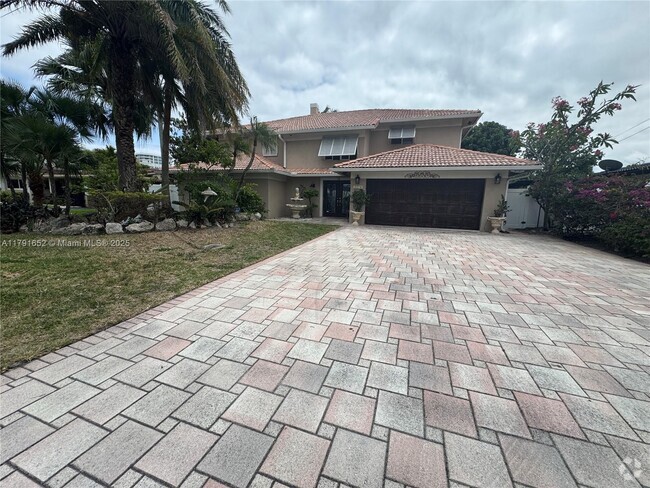 Building Photo - 3270 S Terra Mar Dr