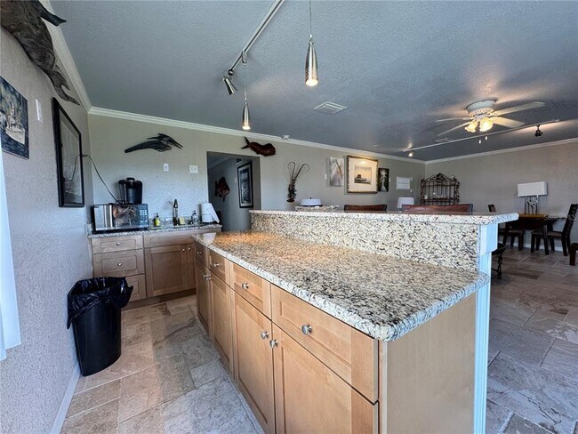 Building Photo - 10443 Waterbird Way