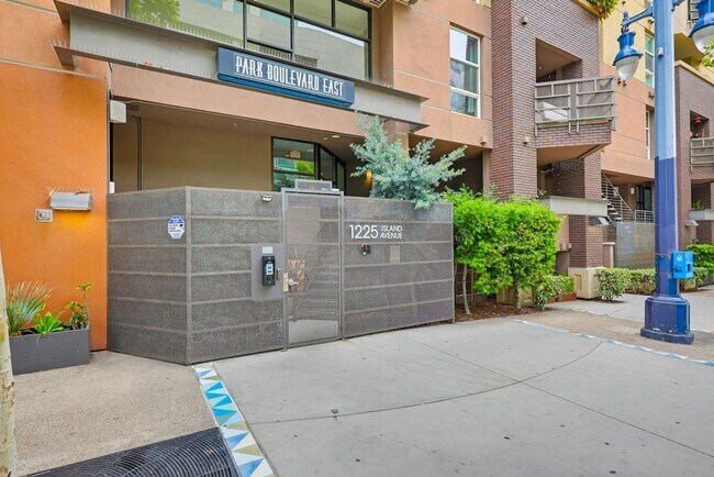 Building Photo - 1225 Island Ave