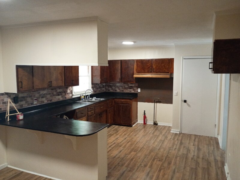 Building Photo - 3112 Revere St