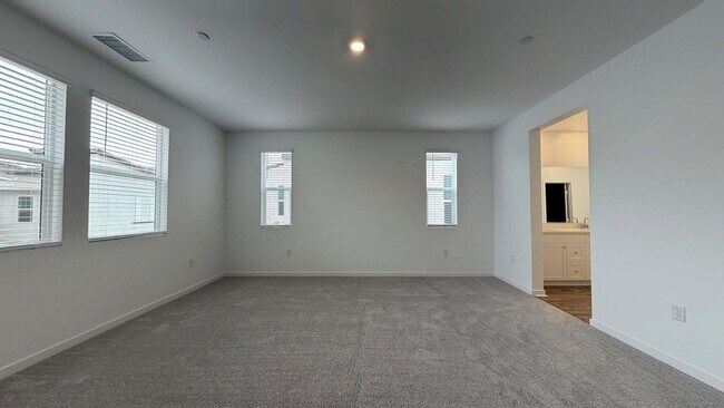 Building Photo - 26654 Indigo Way