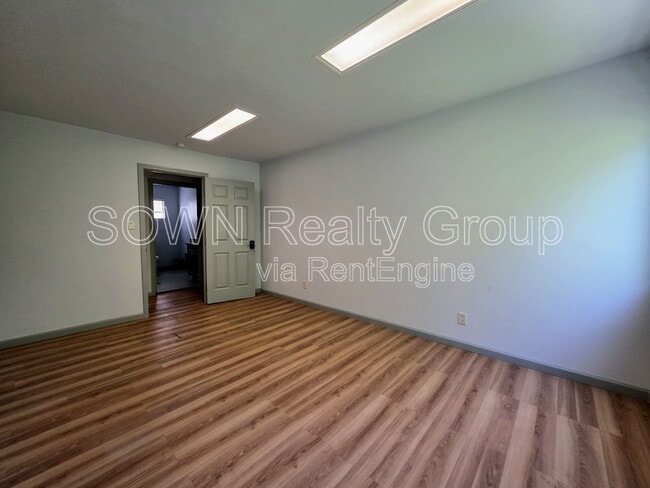 Building Photo - 412 E William St
