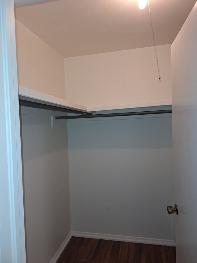 Building Photo - 10940 Archery Dr