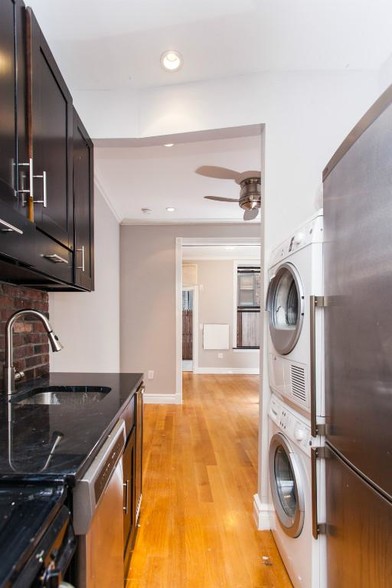 Primary Photo - 134 Orchard St