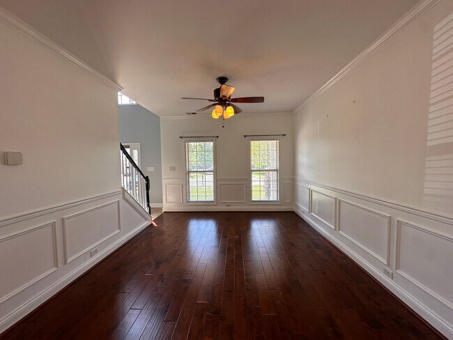 Building Photo - Elegant 4BR Home with Soaring Ceilings in The Reserve at Glenmary
