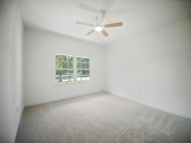 Building Photo - 4256 Landhigh Lakes Dr