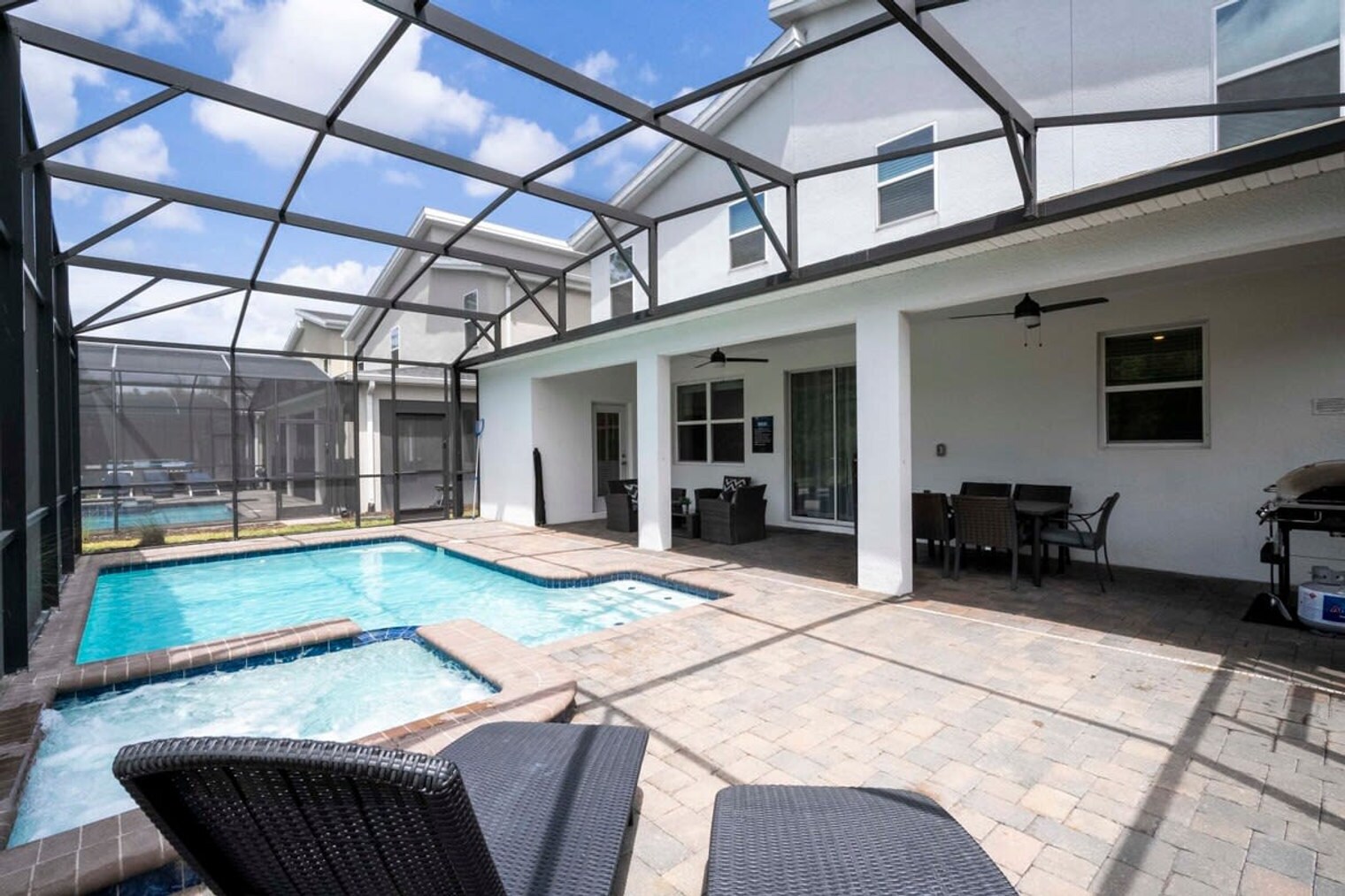 Building Photo - 2719 Bookmark Dr