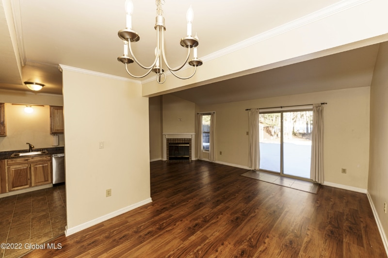 Building Photo - 12 Whispering Pines Rd