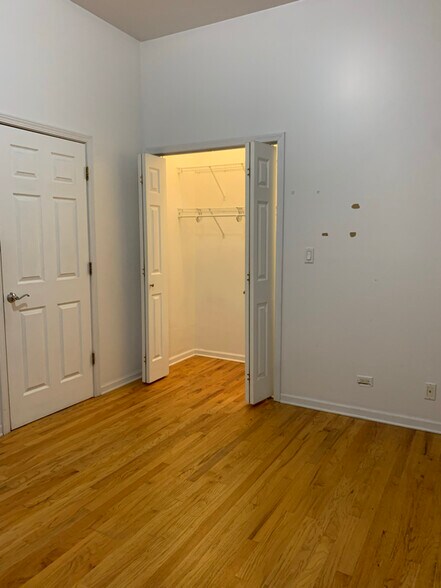 Building Photo - 1102 N Ashland Ave
