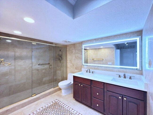 Building Photo - 3546 S Ocean Blvd