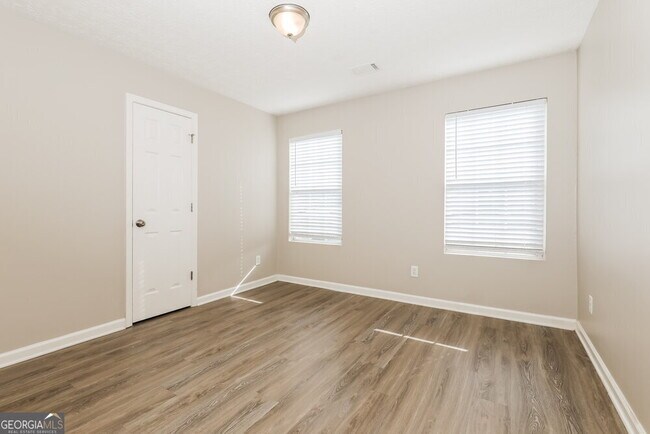 Building Photo - 726 Glenshire Ct