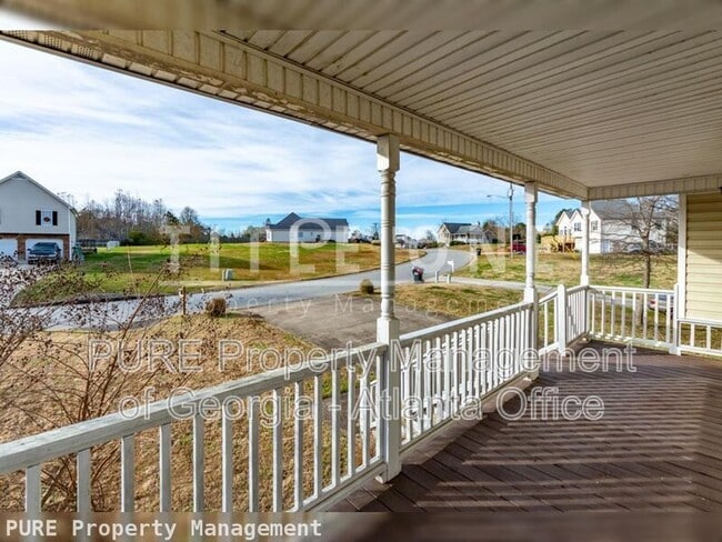 Building Photo - 177 Majesty Dr