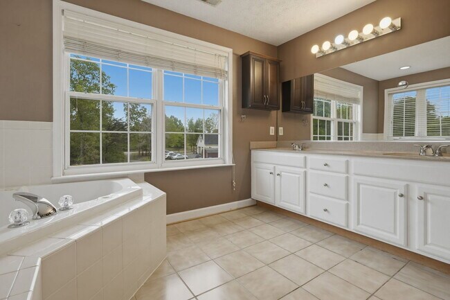 Building Photo - 6735 Pale Morning Ct