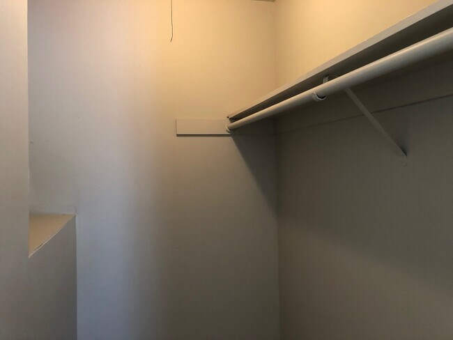 Building Photo - $1,350 Marks & Shaw 2 Bedroom Townhouse, c...