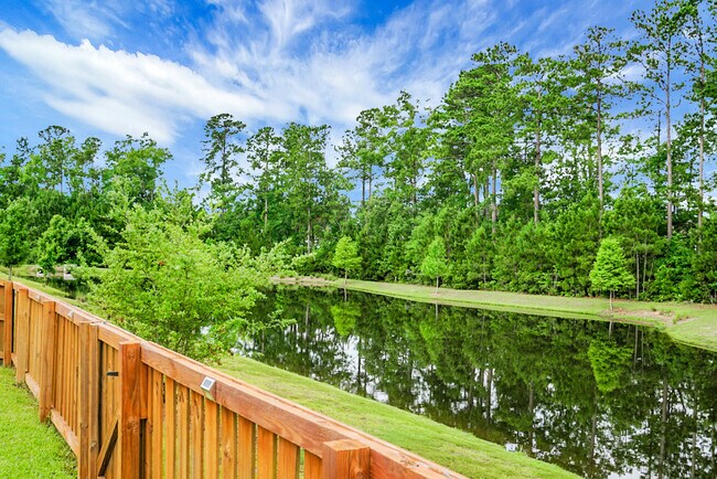 Building Photo - 210 Daniels Creek Cir