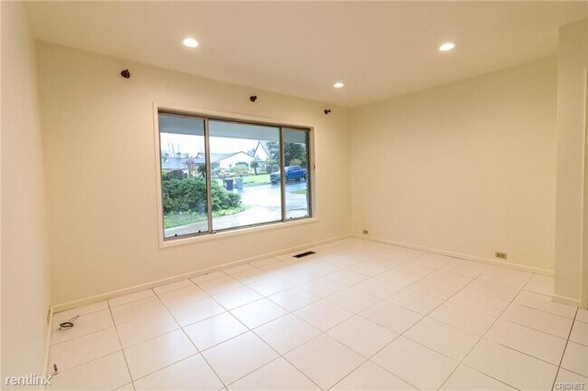 Building Photo - 3 br, 2.5 bath House - 1510 Virginia Ave