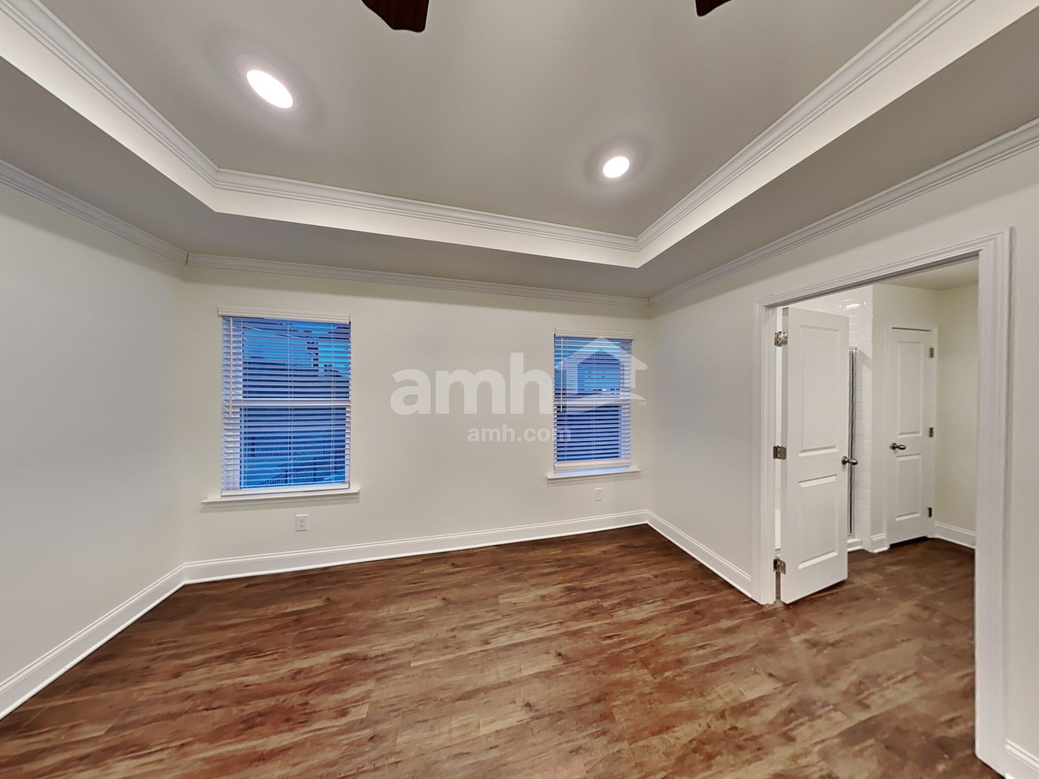 Building Photo - 572 Smt Vw Ln