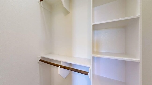 Building Photo - 3519 Summerway Dr