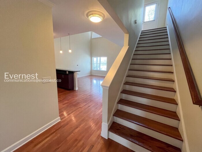 Building Photo - 221 Delmont St