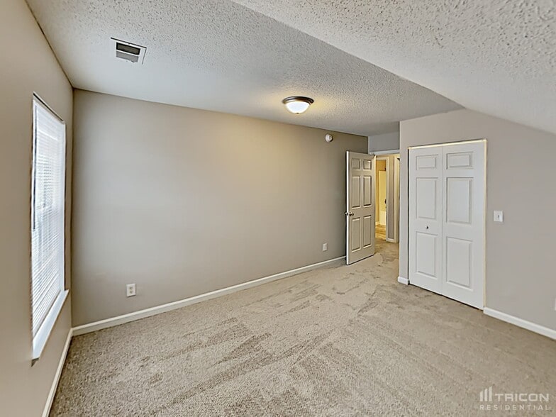 Building Photo - 929 Schofield Ln