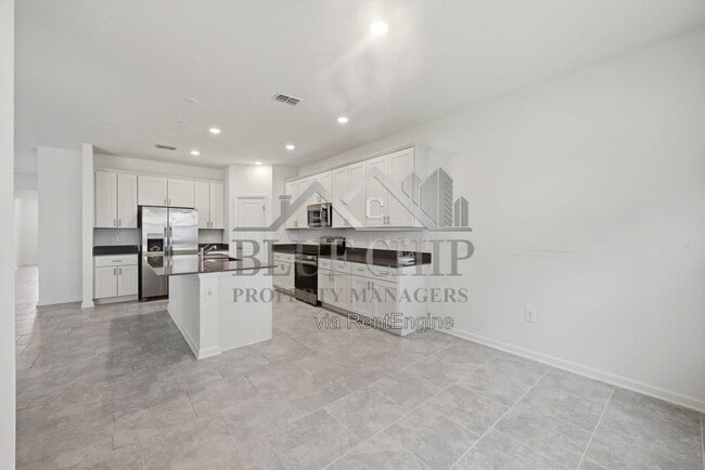 Building Photo - 3048 Country Side Dr