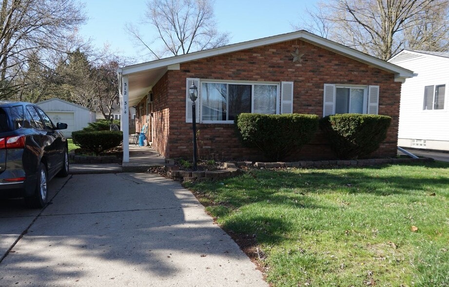 Building Photo - 314 Fairgrove St