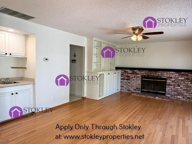 Building Photo - 1105 Rock Creek Way