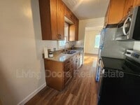 Building Photo - 501 S 38th St