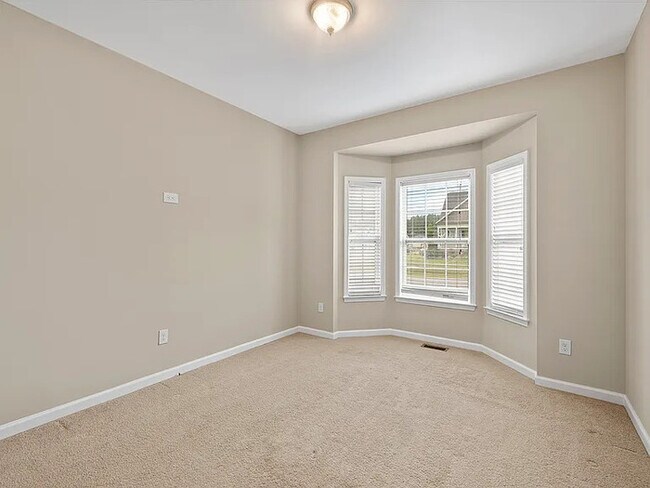 Building Photo - Build Equity While Leasing - Lease to Own