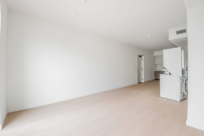 Building Photo - Welcome to the Gramercy