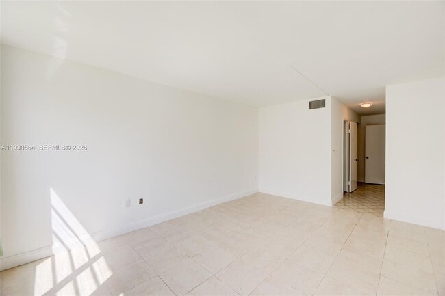 Building Photo - 1680 NE 191st St