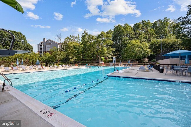 Building Photo - 5500 Holmes Run Pkwy
