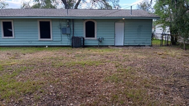 Primary Photo - 5843 Beldart St